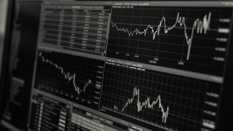 10 Information Technology Stocks With Whale Alerts In Today’s Session