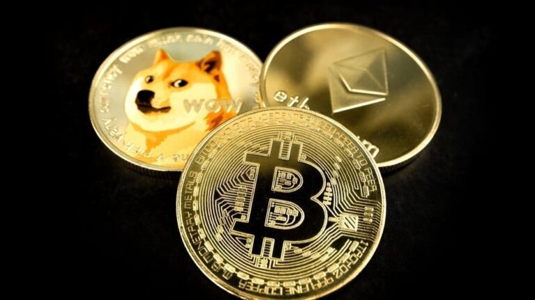 Bitcoin, Ethereum, Dogecoin Match Stocks Rally As Trump Hints At Tariff Relief: Top Analyst Projects BTC’s Breakout To $93,500 If This Level Is Reclaimed