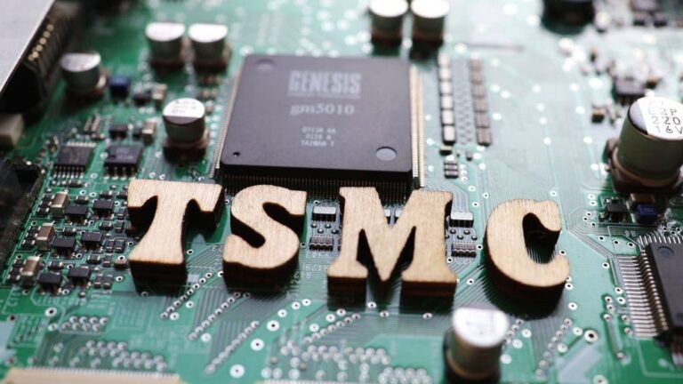Taiwan Semiconductor Rises As $100 Billion U.S. Expansion Defies Market Downturn