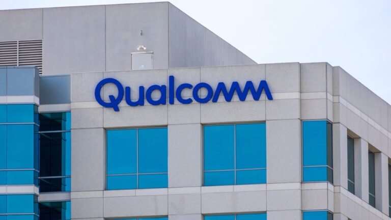 Qualcomm Stock Momentum Faces A Midweek Stress Test — Apple, Tariffs To Blame?