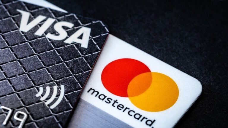Visa Offers $100 Million To Secure Apple Card Network In A Bid To Outdo Mastercard: Report