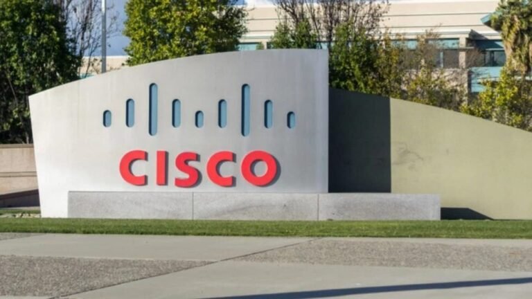 How To Earn $500 A Month From Cisco Stock Ahead Of Q3 Earnings